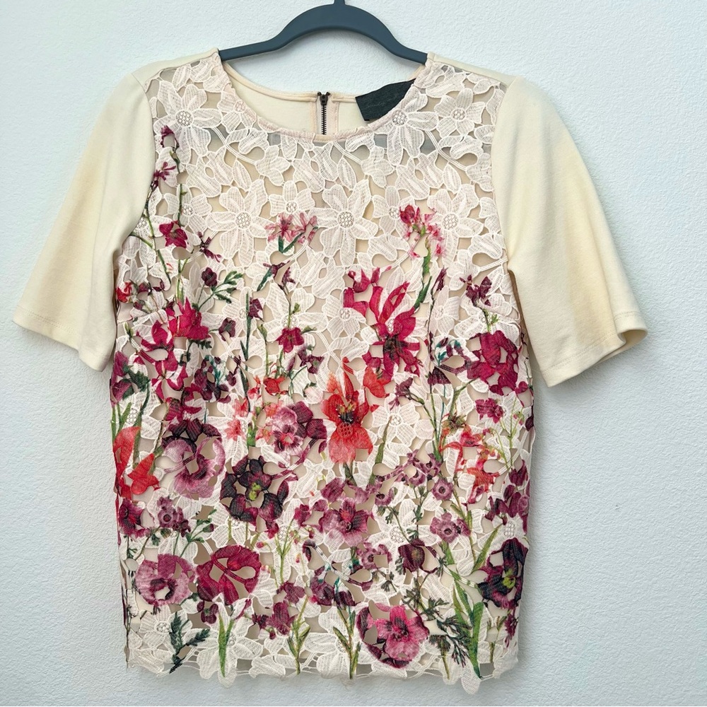 SUNDAY IN BROOKLYN ANTHRO FLORAL LACE CROCHET SHORT SLEEVE BLOUSE Sz S Boho Chic